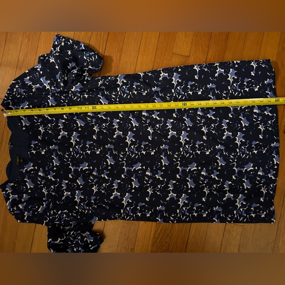 Talbots Crepe Blue and White Floral Shift Dress - Picture 11 of 12